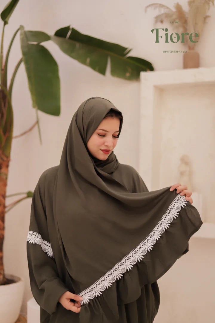 Elegance Lace Isdal