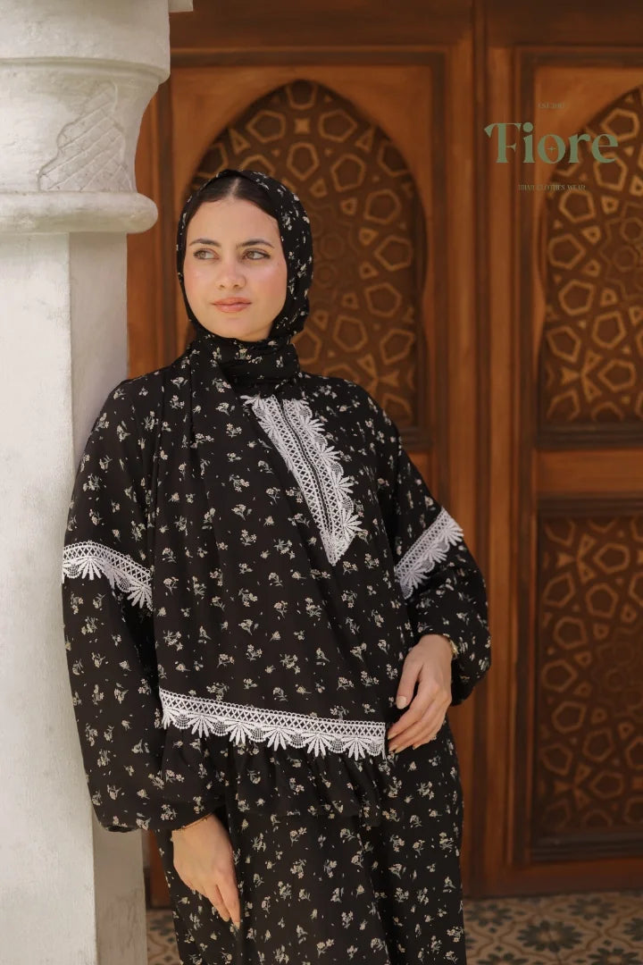 Floral Lace Isdal