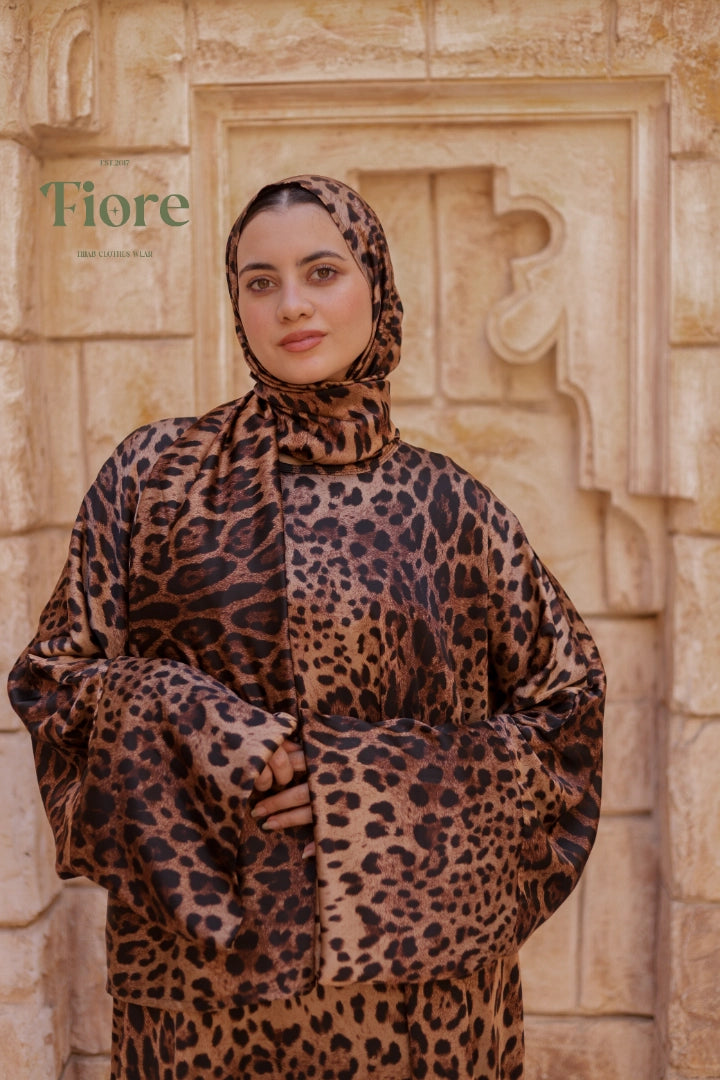 Tiger Satin Isdal