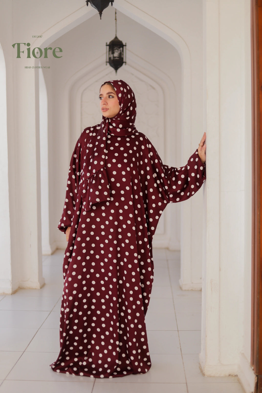 Satin Polka Dot Isdal