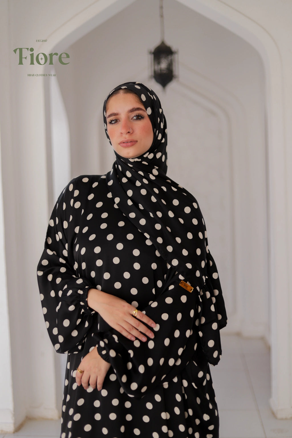 Satin Polka Dot Isdal