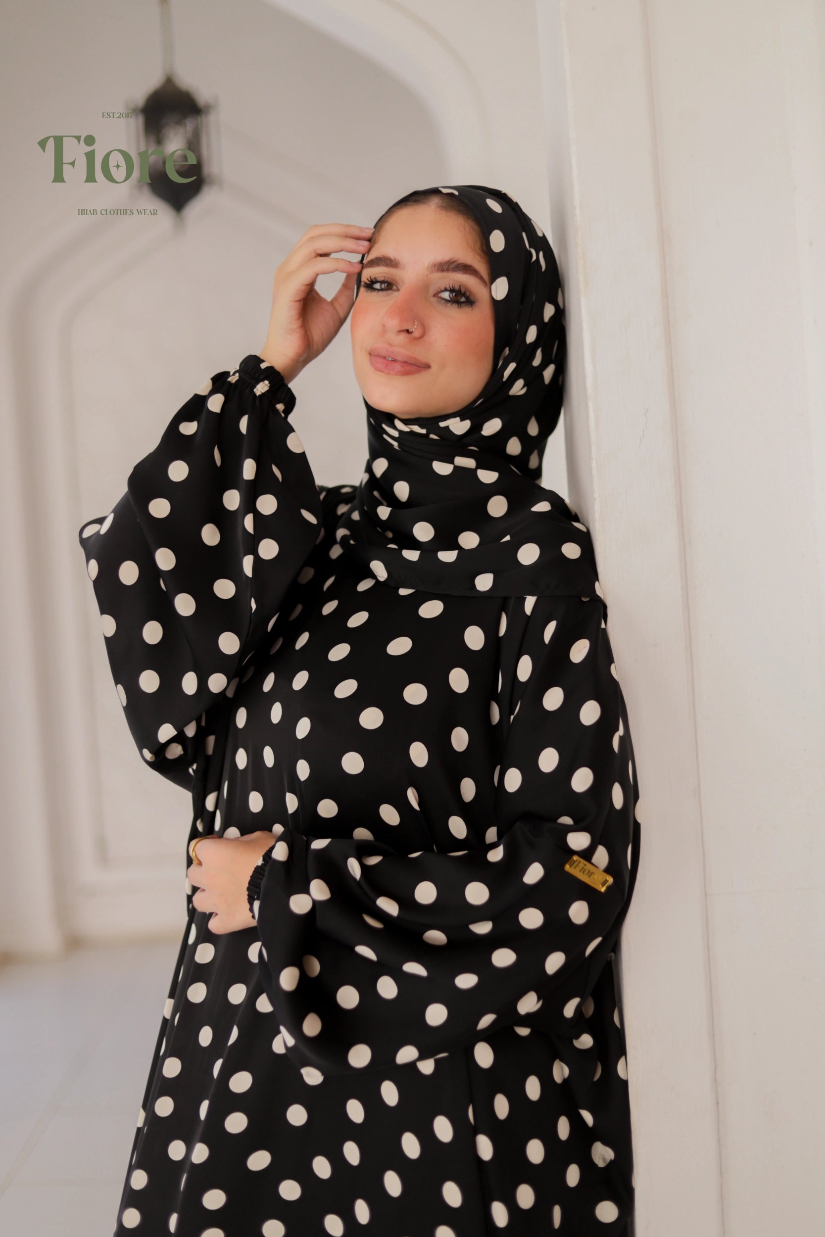 Satin Polka Dot Isdal
