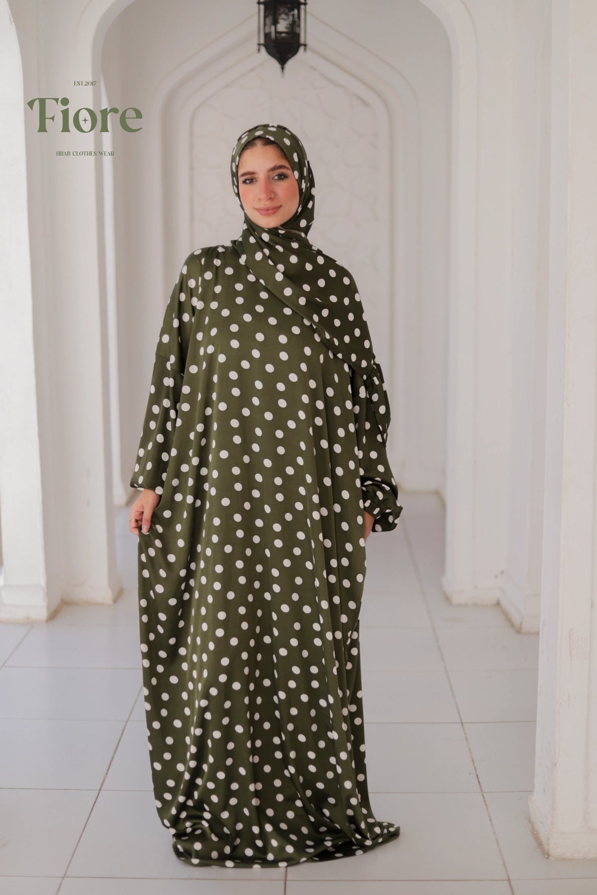 Satin Polka Dot Isdal
